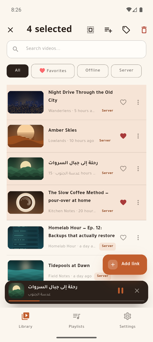 Four library items selected, with actions for playlist, tag and delete